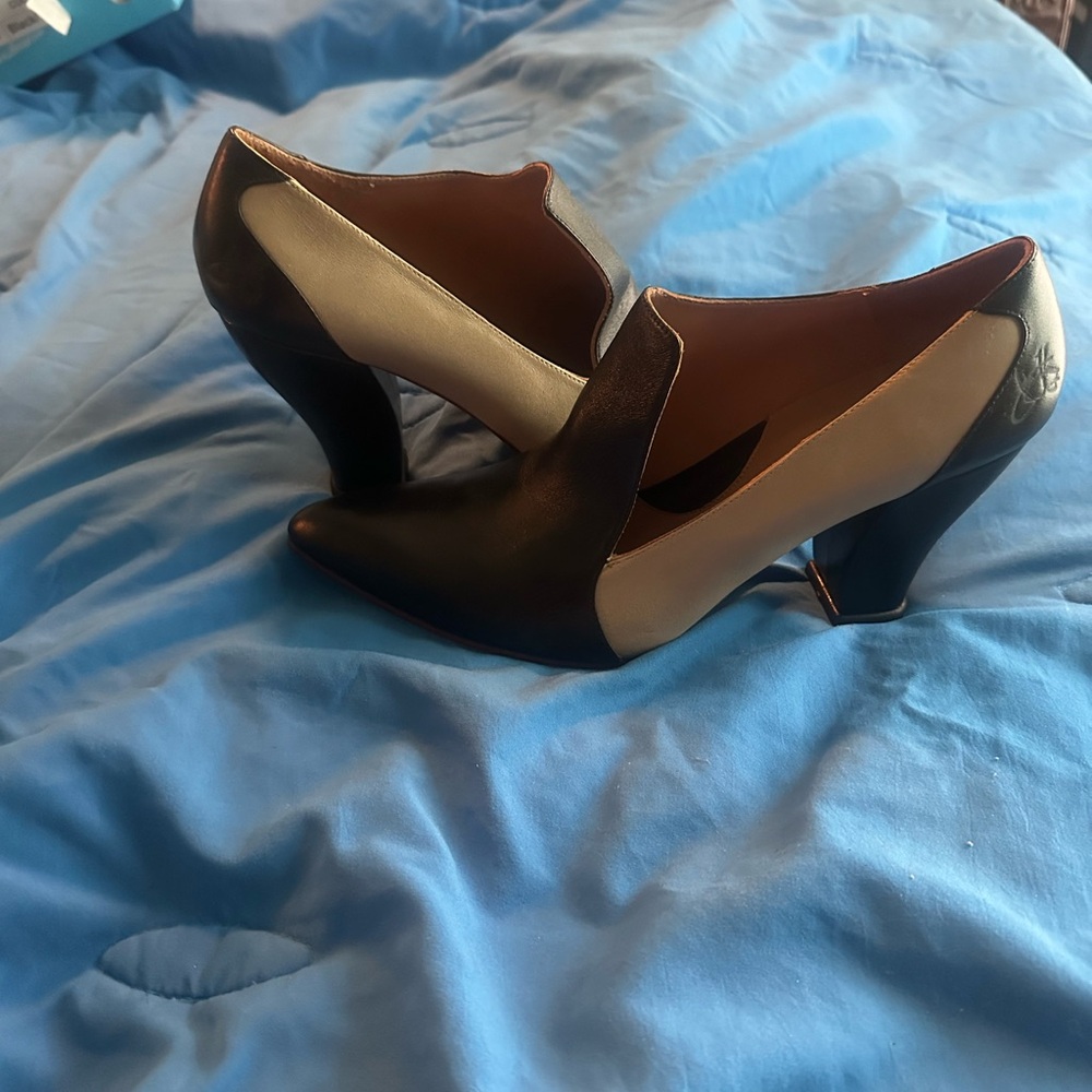 John Fluevog Black and Cream Kendra
